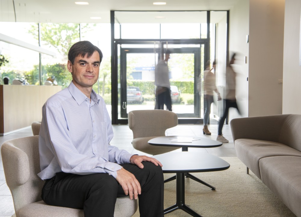 Discovering new paths together