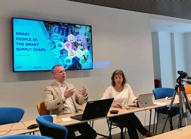 Smart people in the smart supply chain