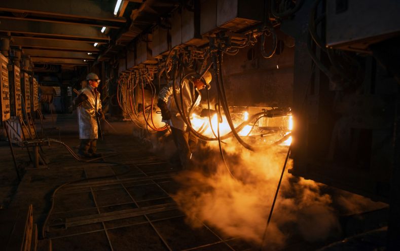 Confounding process input and output